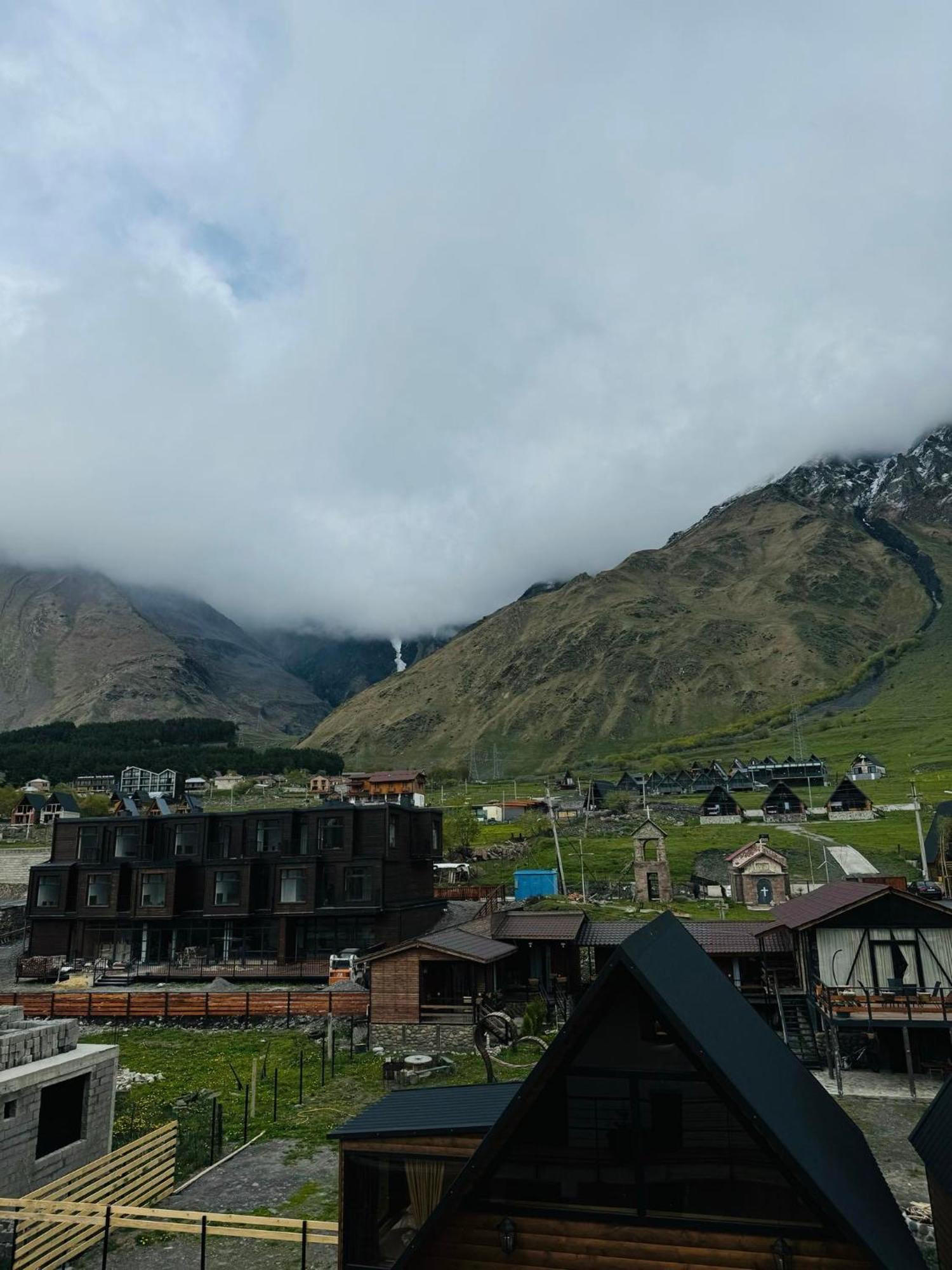 Hotel Chalet Kazbegi Extérieur photo